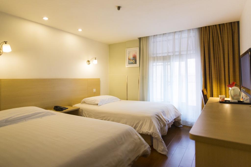 Motel Shanghai Hongqiao Beixinjing Metro Station Tianshan Road エクステリア 写真