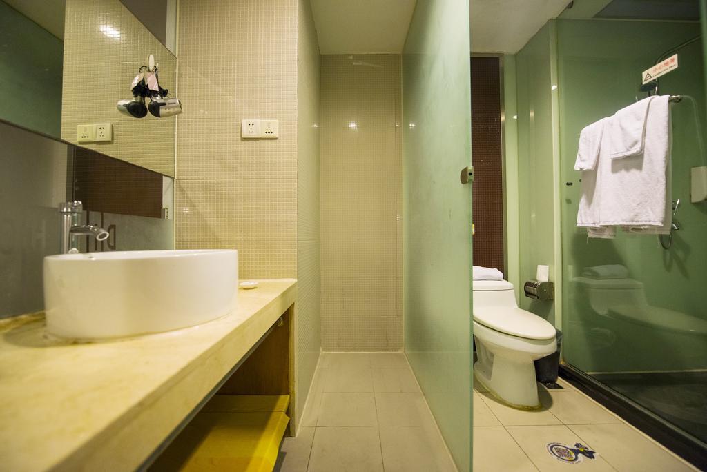 Motel Shanghai Hongqiao Beixinjing Metro Station Tianshan Road エクステリア 写真