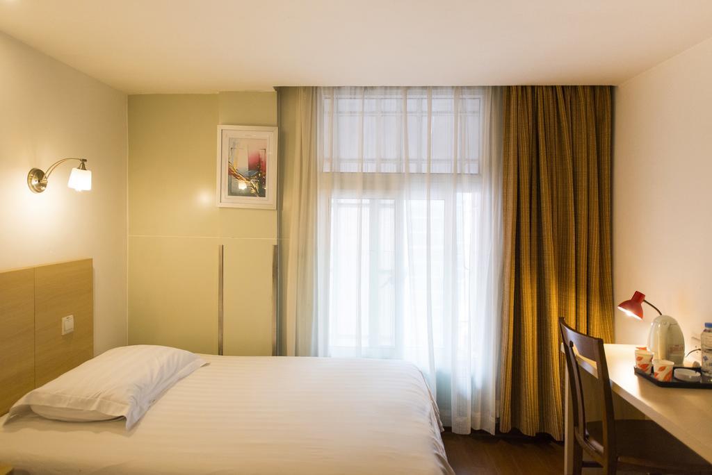 Motel Shanghai Hongqiao Beixinjing Metro Station Tianshan Road エクステリア 写真