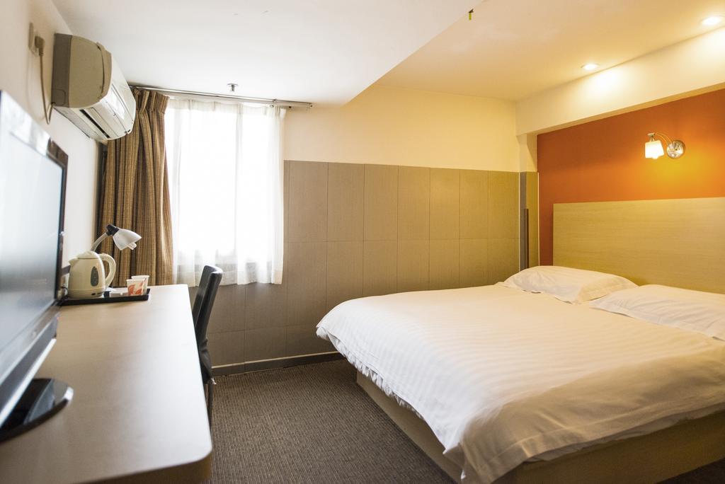 Motel Shanghai Hongqiao Beixinjing Metro Station Tianshan Road エクステリア 写真